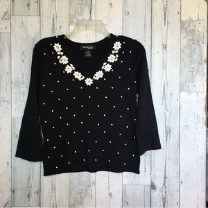 Cute sweater with embroidered details  - PS